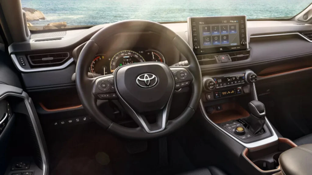 تویوتا RAV4 2L