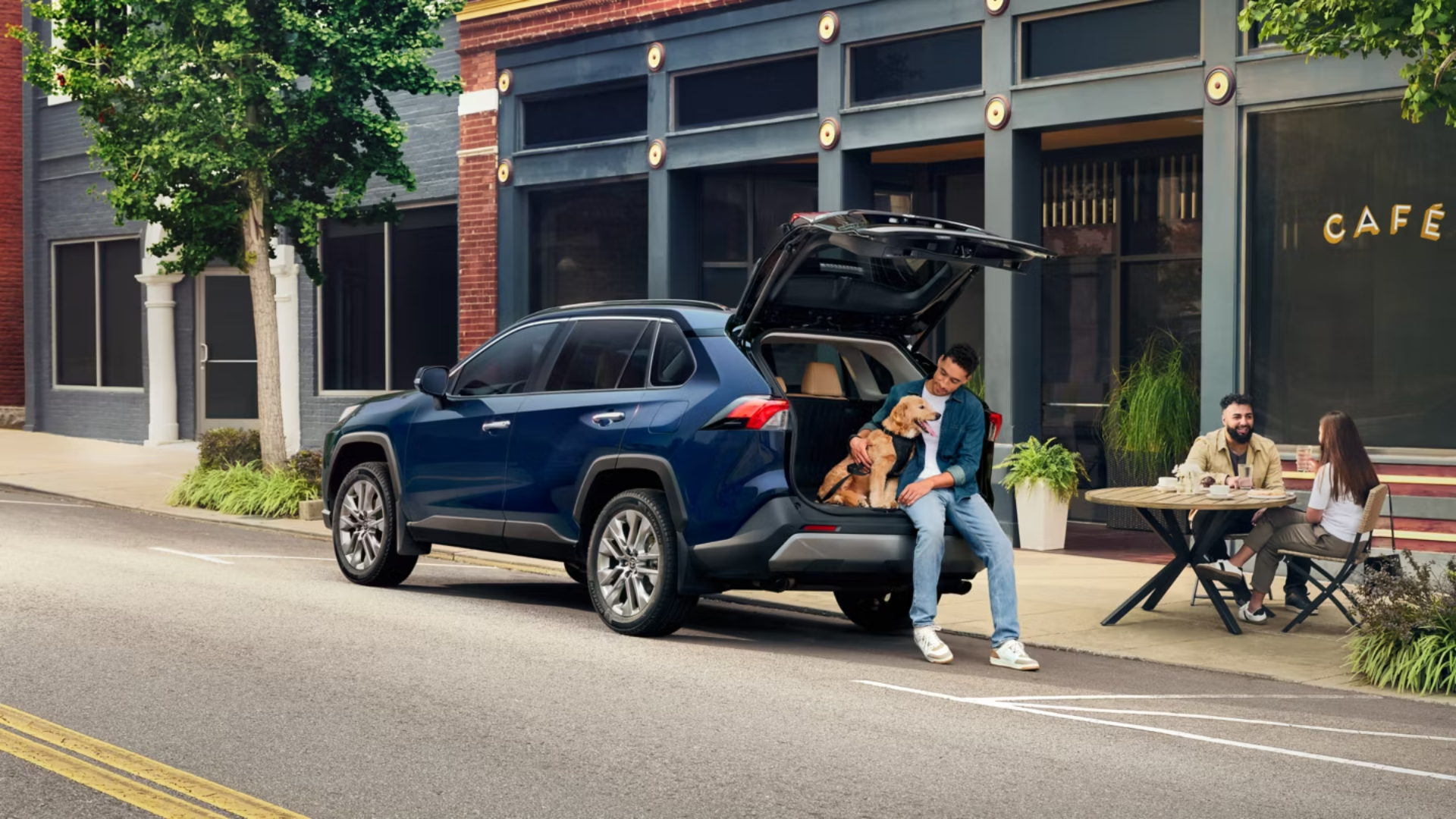 http://تویوتا%20RAV4%202L
