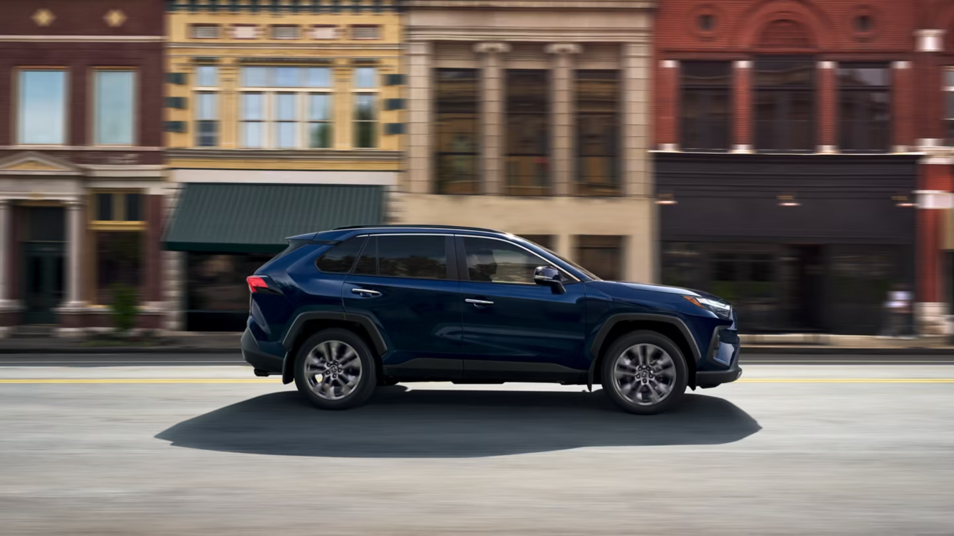 http://تویوتا%20RAV4%202L